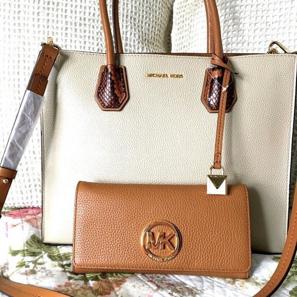 Michael Kors Handbags - Michael Kors Mercer Purse and Wallet NWOT